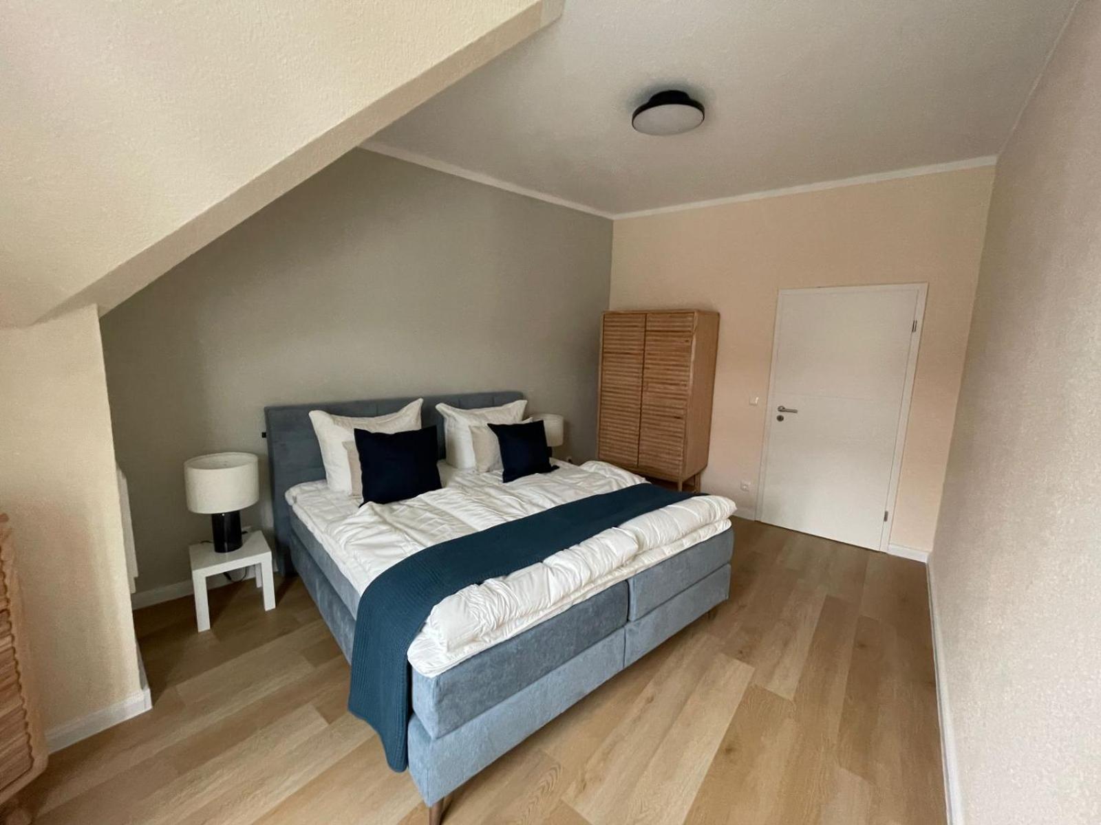 Ferienwohnung „KRABBENNEST“ ruhig zentral mit echtem Jacuzzi-Whirlpool Rostock Exterior foto
